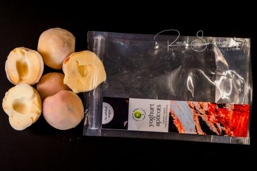 Yoghurt Coated Freeze-Dried Apricots - Image 2